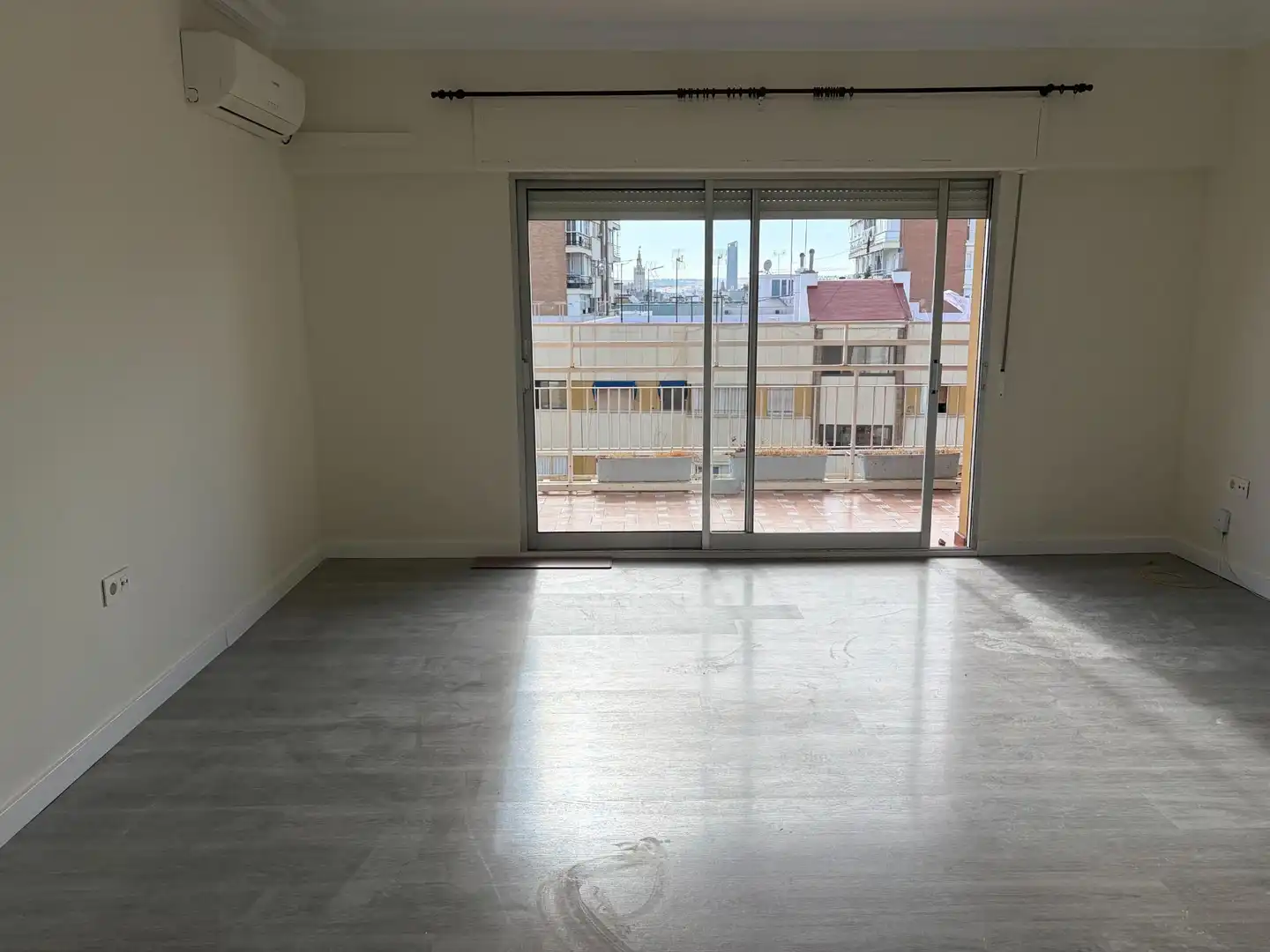Habitación de Piso de alquiler en Sevilla con Aire acondicionado