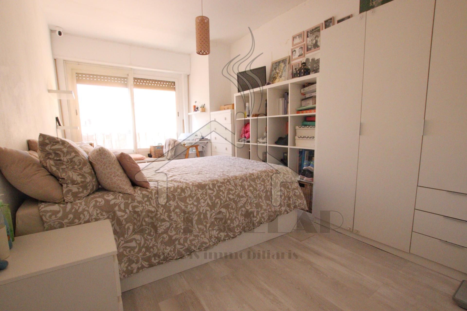 Bedroom of Flat for sale in Mataró  with Air Conditioner, Heating and Balcony