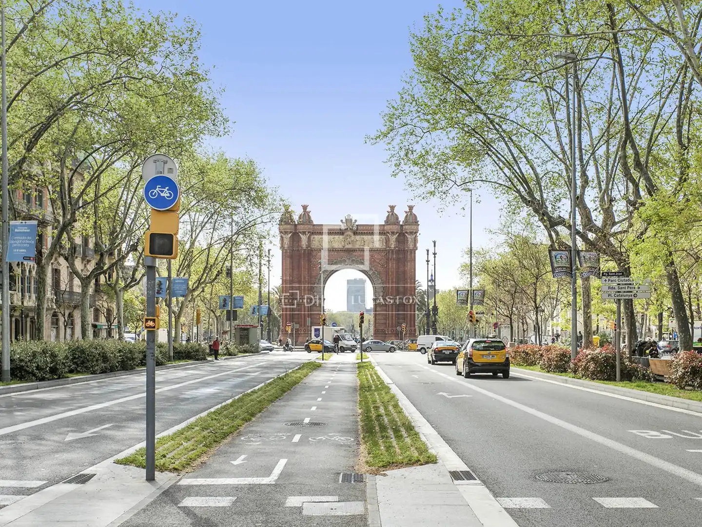 Außenansicht von Dachboden zum Verkauf in Barcelona mit Klimaanlage, Heizung und Parkett