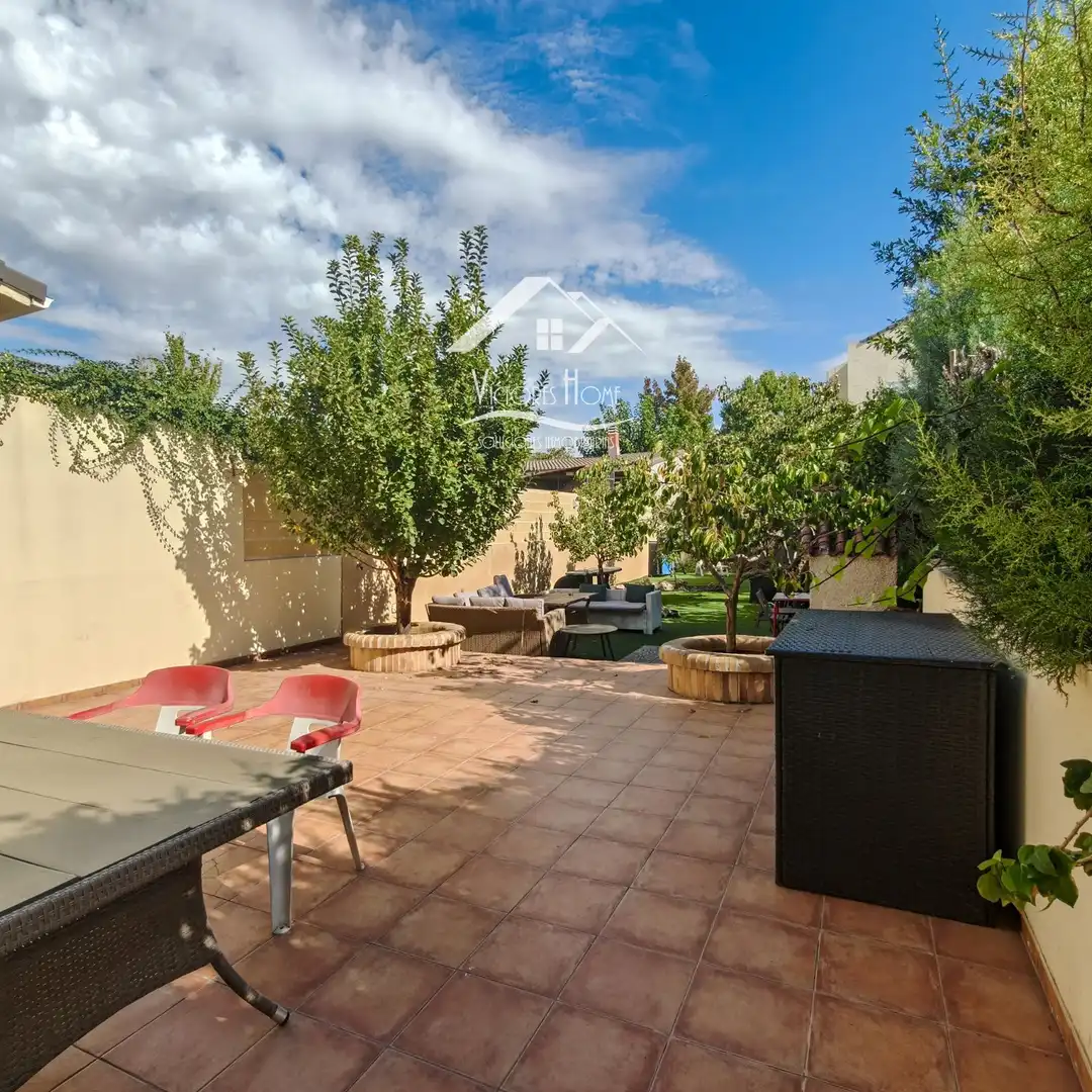 Terraza de Casa adosada en venta en Rivas-Vaciamadrid con Aire acondicionado, Calefacción y Jardín privado