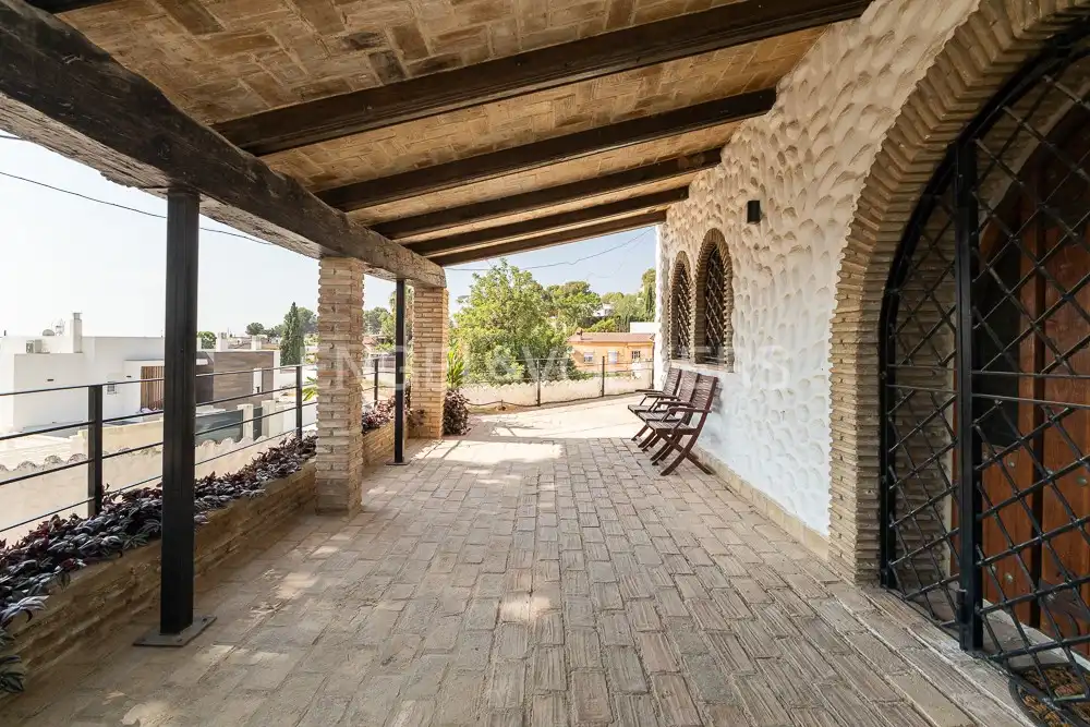 Terraza de Casa o chalet de alquiler en Manises con Aire acondicionado, Calefacción y Jardín privado