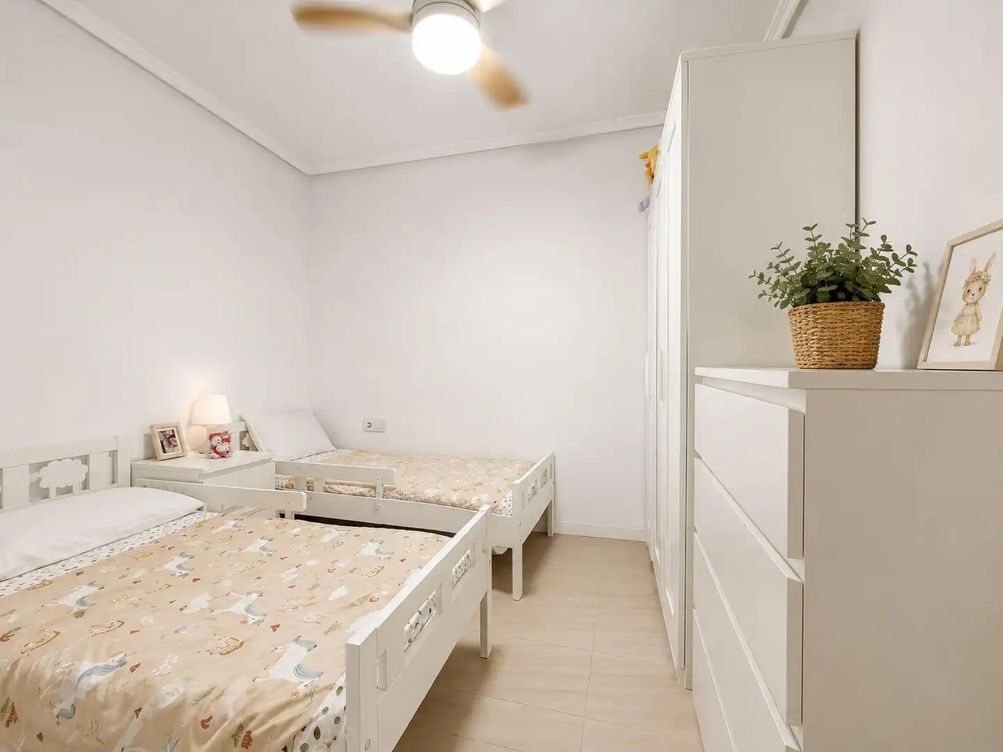 Habitación de Piso en venta en Valencia con Aire acondicionado y Balcón