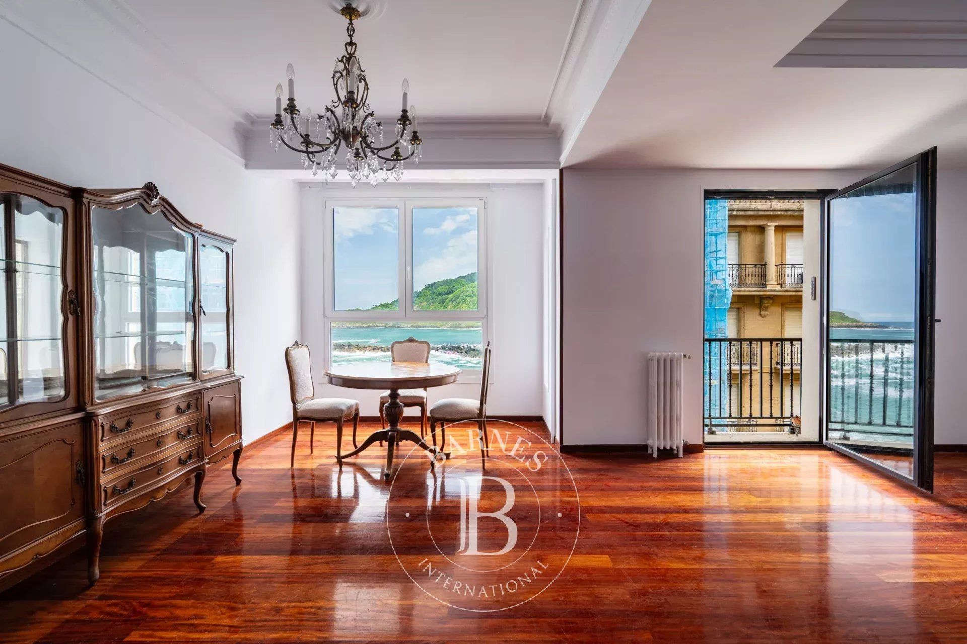 Comedor de Piso en venta en Donostia - San Sebastián  con Calefacción y Trastero