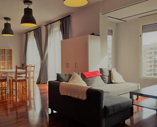 Living room of Flat to rent in  Zaragoza Capital  with Air Conditioner, Heating and Parquet flooring