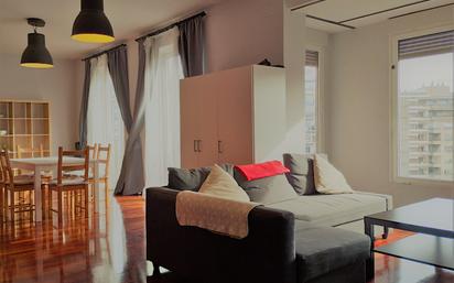 Living room of Flat to rent in  Zaragoza Capital  with Air Conditioner, Heating and Parquet flooring