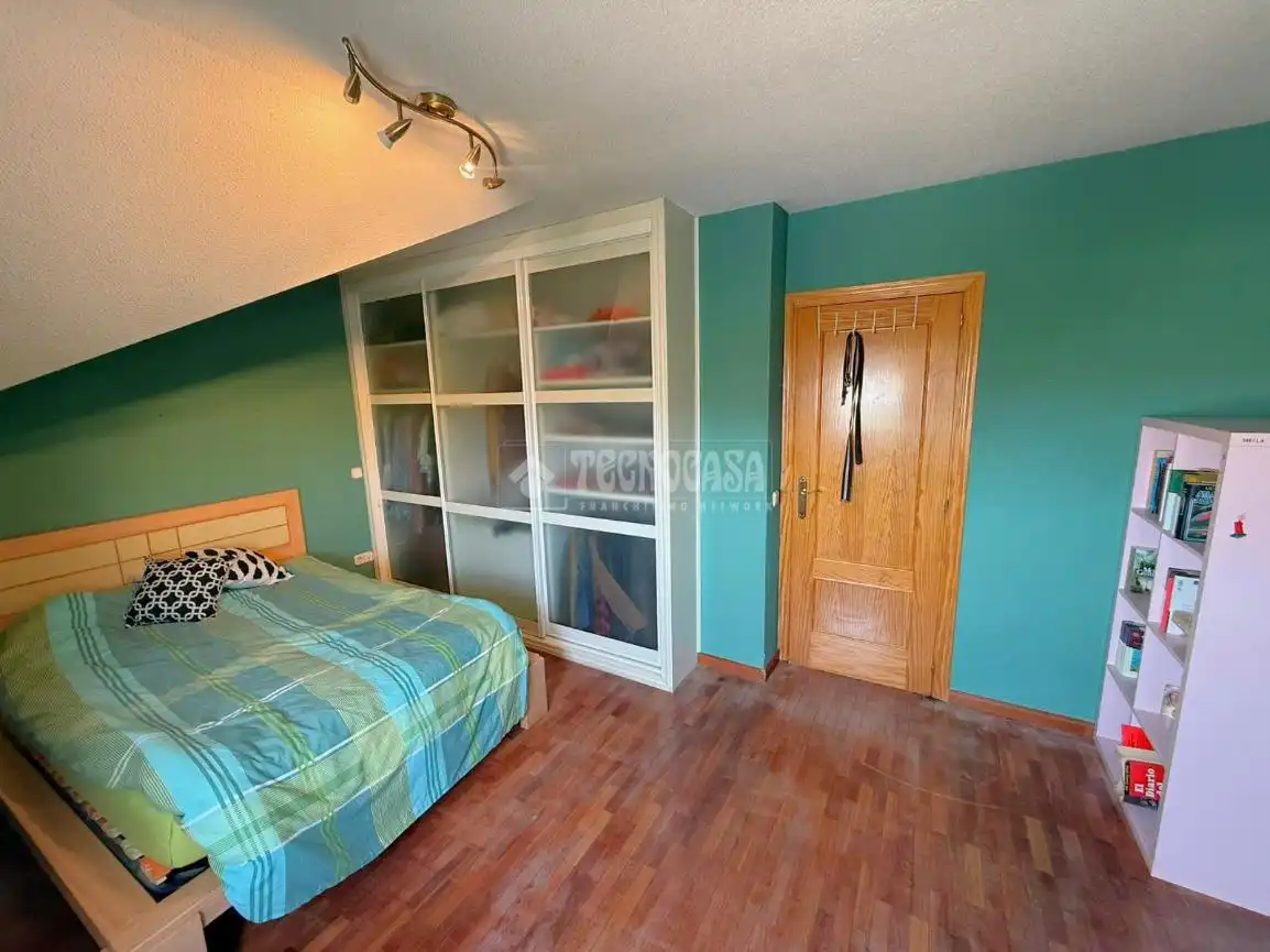 Habitación de Casa adosada en venta en Seseña con Aire acondicionado