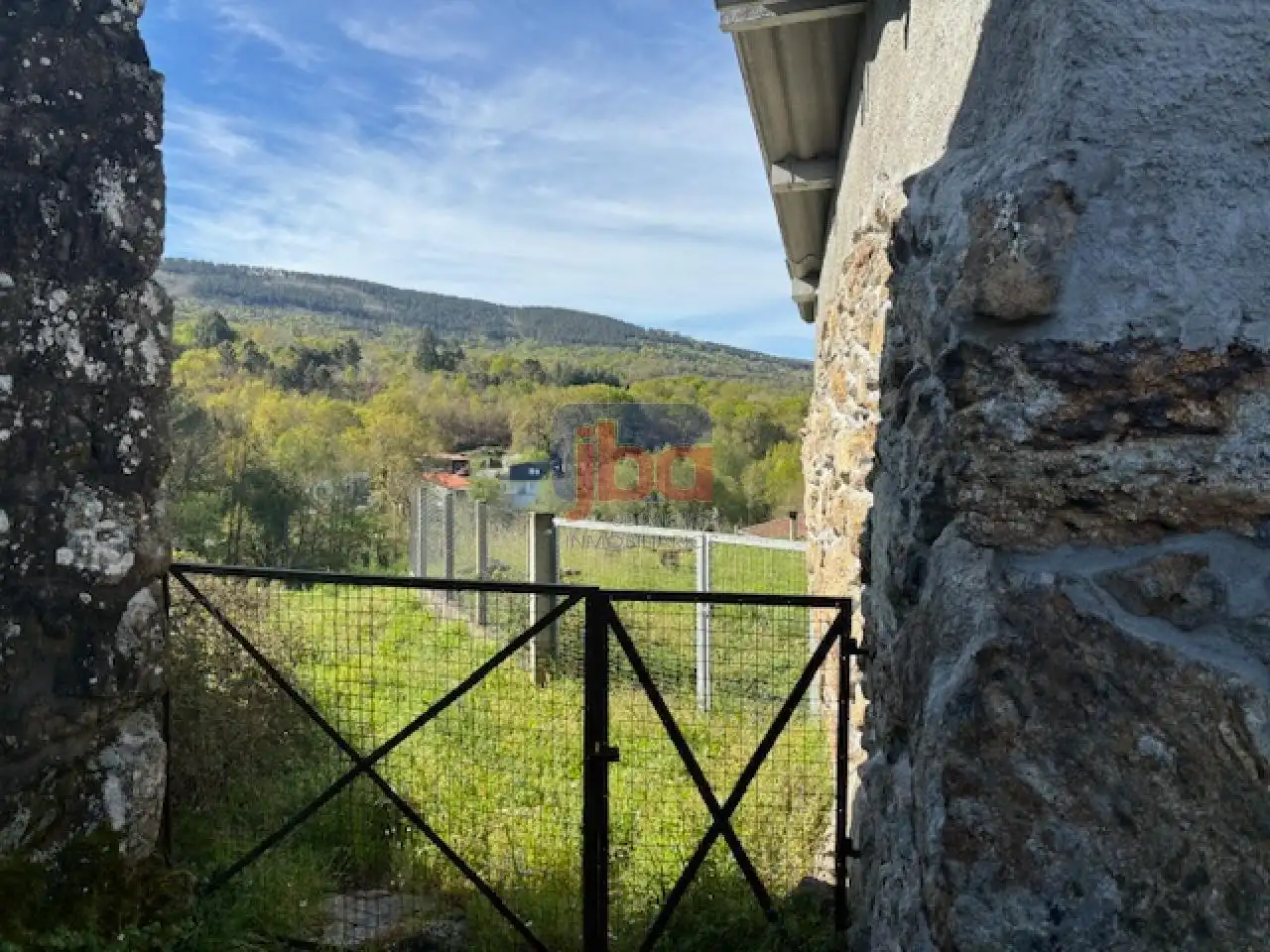 Außenansicht von Country house zum Verkauf in Muíños mit Privatgarten und Abstellraum