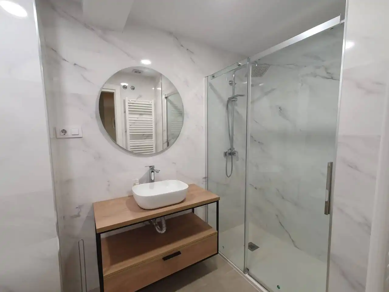 Baño de Piso de alquiler en Badajoz con Aire acondicionado, Calefacción y Parquet
