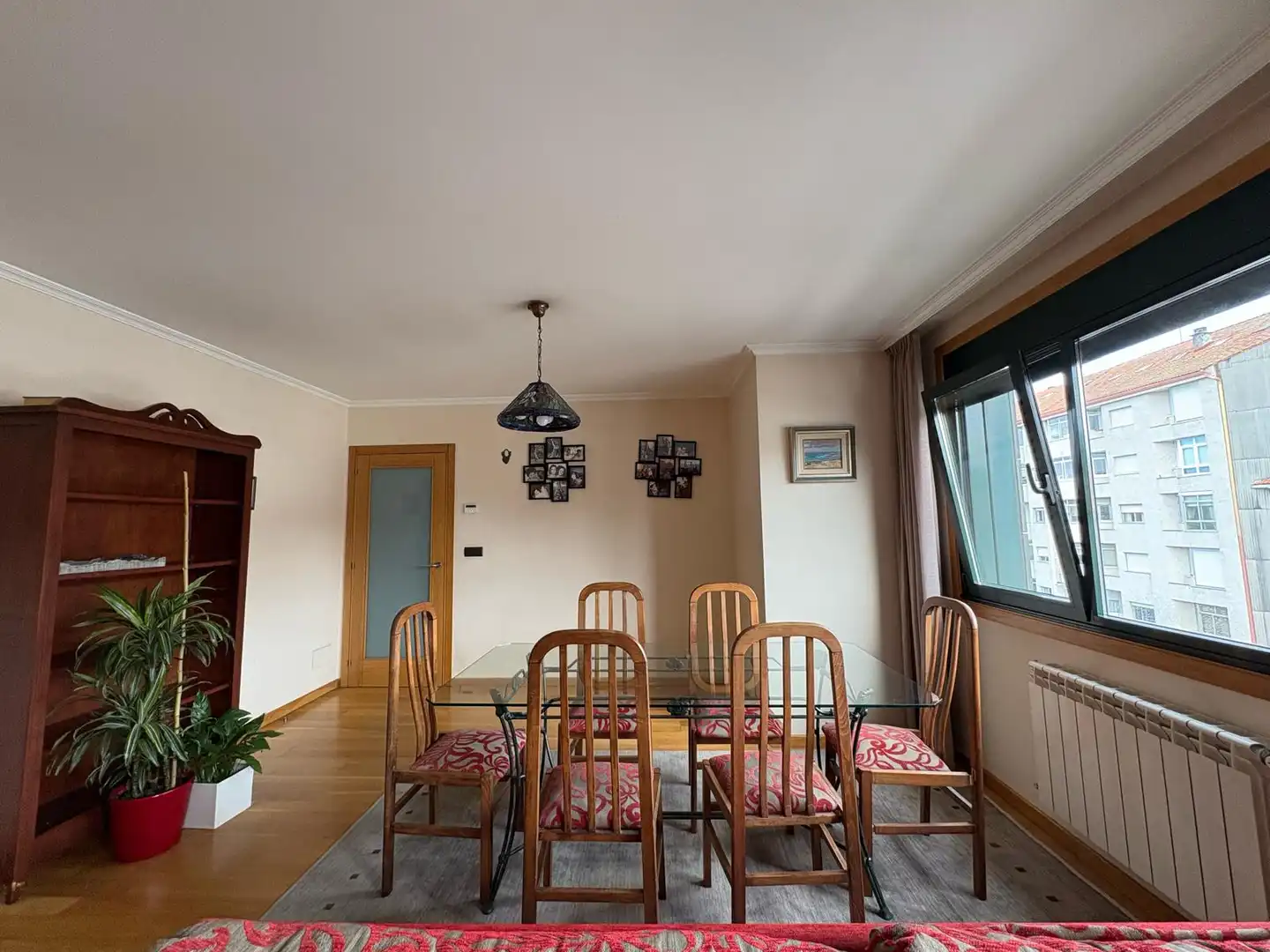 Esszimmer von Maisonette zum Verkauf in Santiago de Compostela  mit Heizung, Parkett und Abstellraum