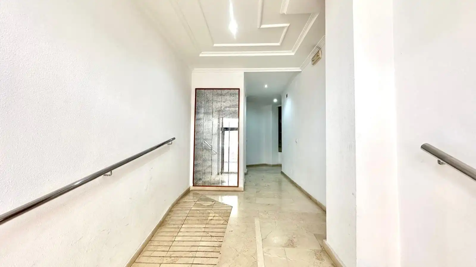 Apartamento con ascensor en venta en La Mata, imagen 39