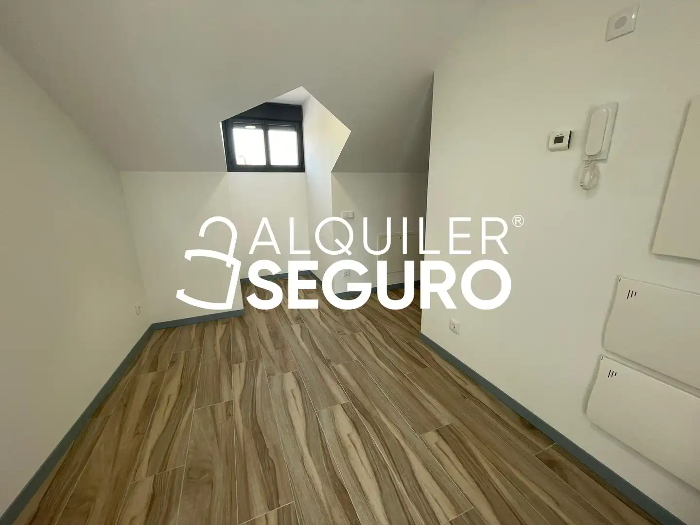 Àtic de lloguer a de la Paz, Centro