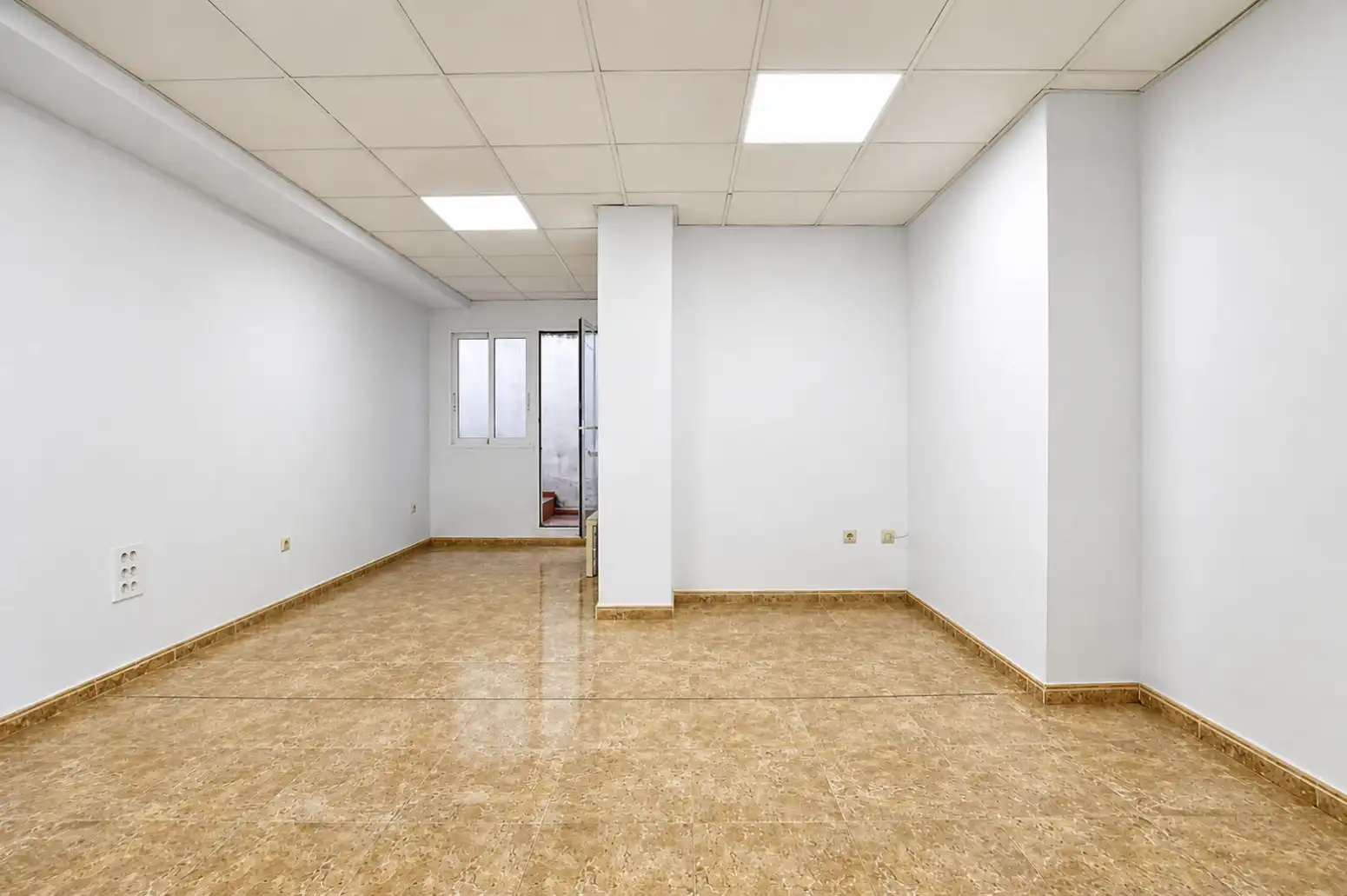 Geschaftsraum zur Miete in Rafelbuñol / Rafelbunyol