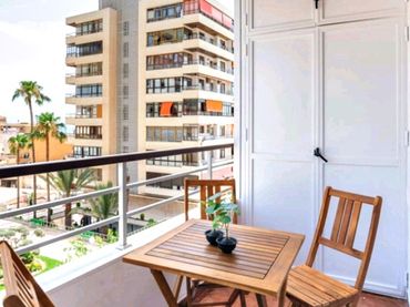 Appartamento con piscina in vendita a Calle Danza Invisible