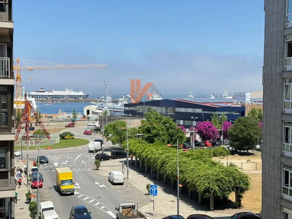 Vista exterior de Pis en venda en Vigo 