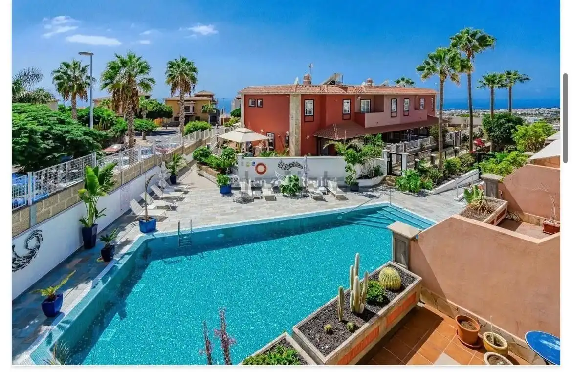 Casa con piscina en venta en Casco Urbano