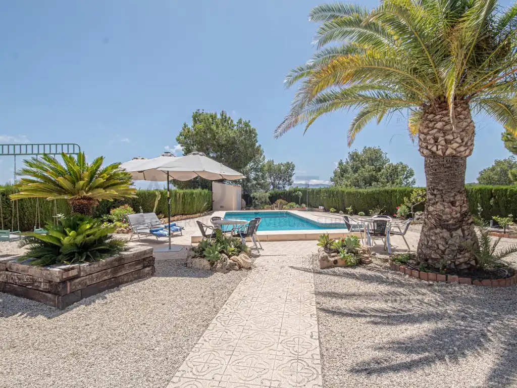 Jardí de Casa o xalet de lloguer en La Nucia amb Piscina