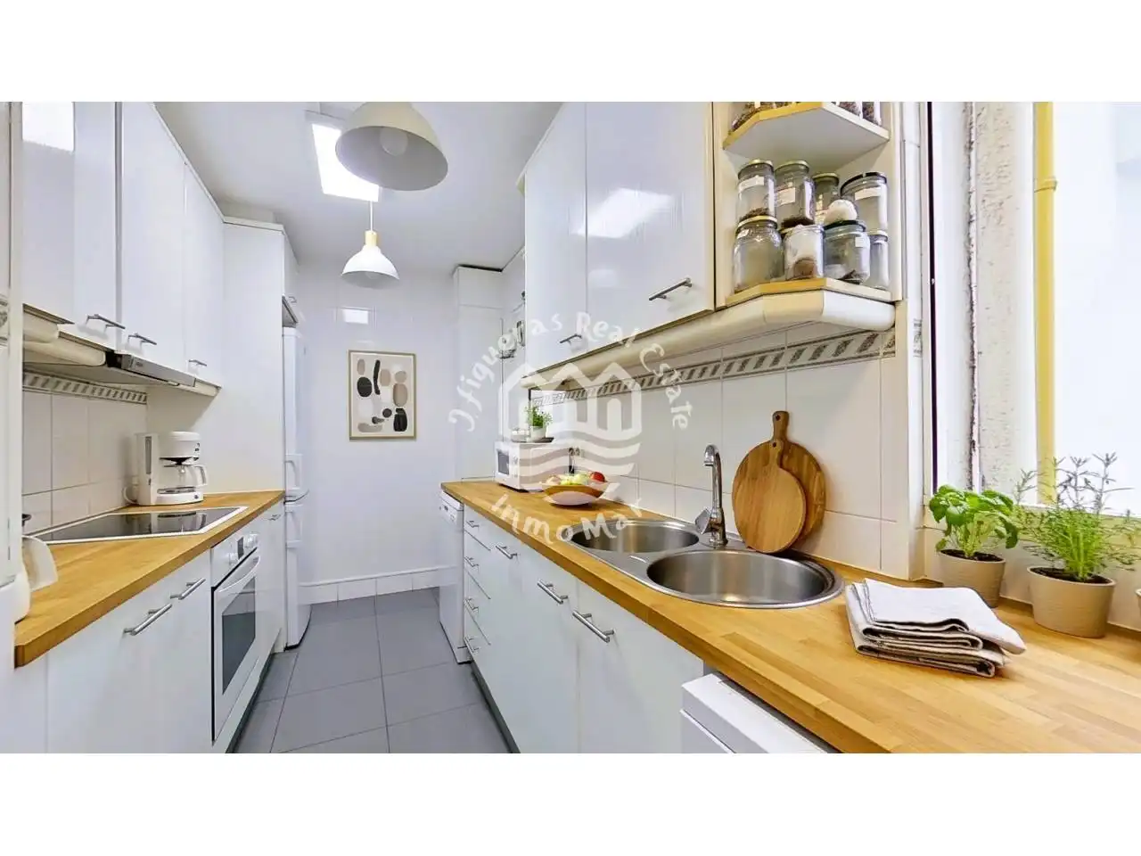 Kitchen of Apartments for sale in Terrassa  with Air Conditioner, Heating and Terrace