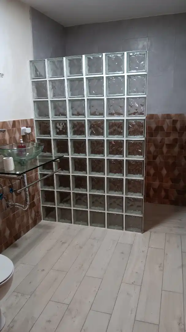 Bany de Casa o xalet en venda en El Bodón  amb Moblat, Forn i Rentadora