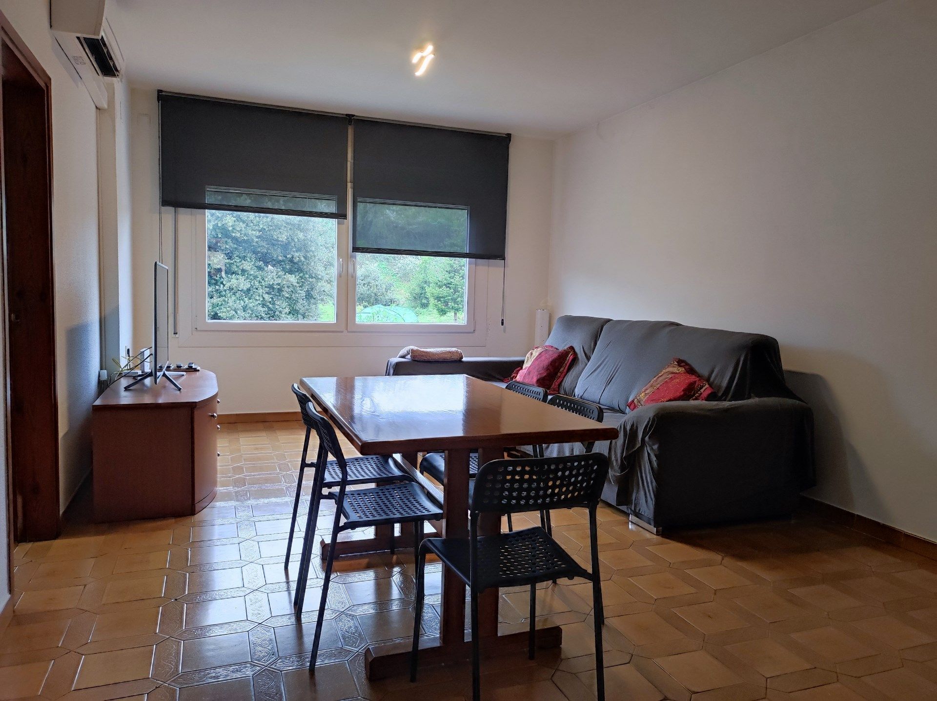 Wohnzimmer von Dachboden zum verkauf in Torelló mit Heizung und Balkon