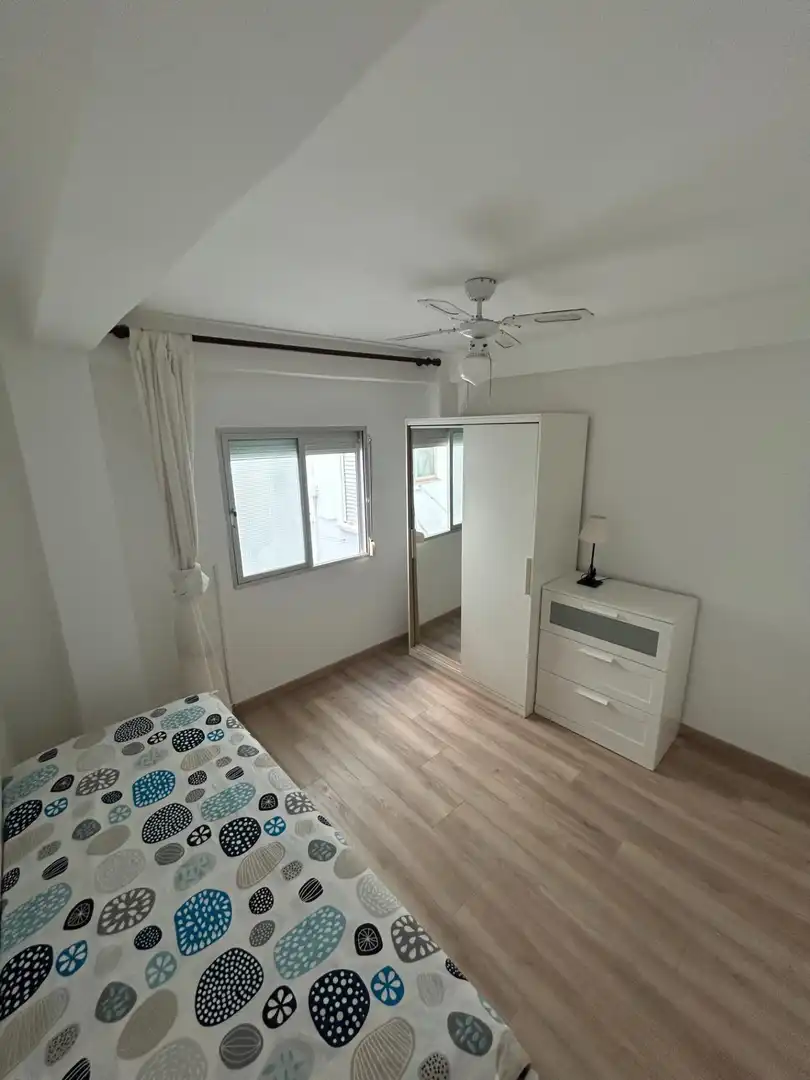 Bedroom of Flat for sale in Málaga  with Air Conditioner, Terrace and Balcony