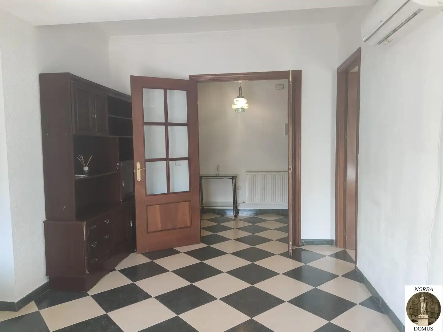 Apartament amb ascensor en venda a Avenida de Alemania 33