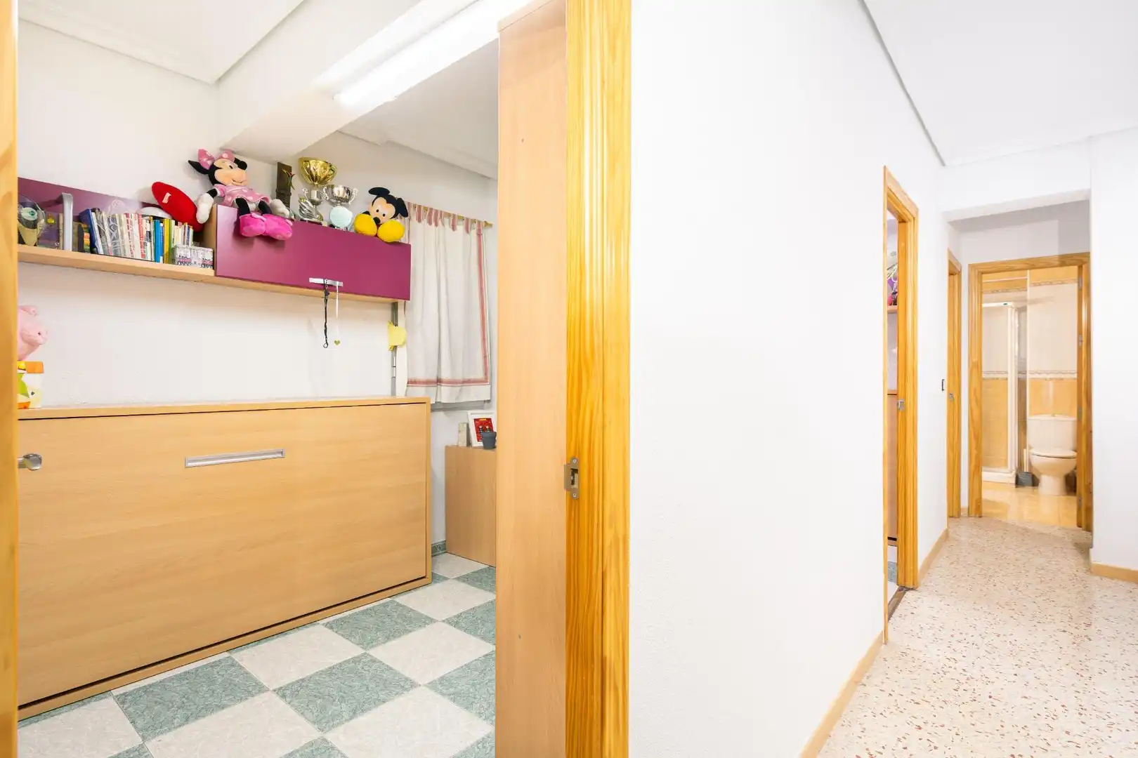 Flat for sale in Sevilla  with Air Conditioner, Furnished and Balcony