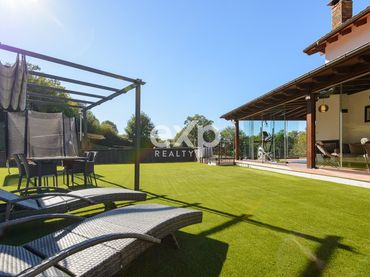 Detached house with pool for sale in Camino FUENTEMELGA 68
