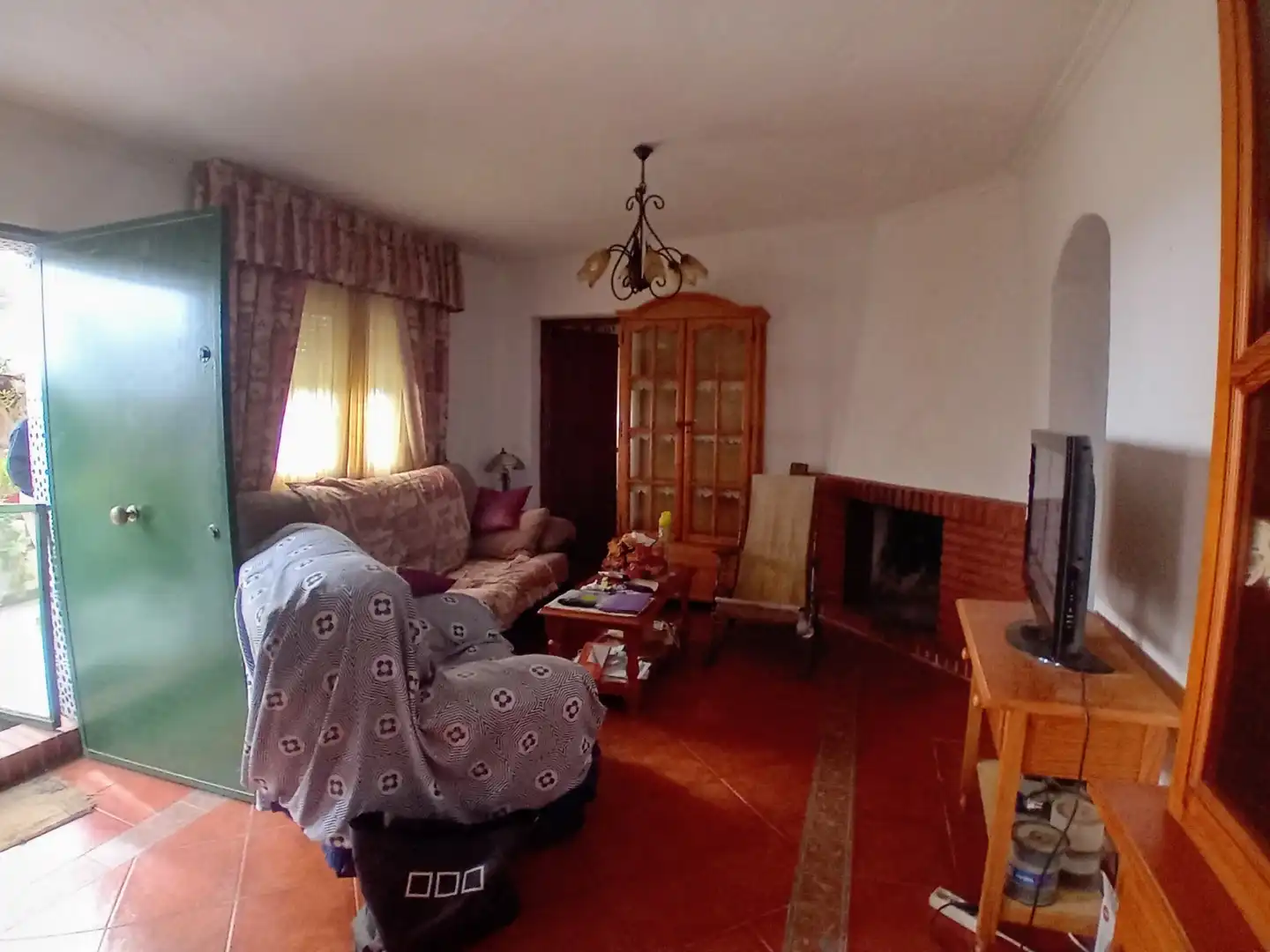Casa rústica con piscina en venta en Alozaina, imagen 7