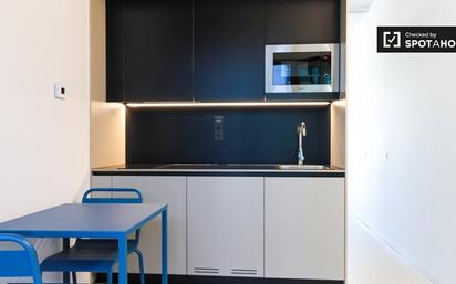 Kitchen of Flat to rent in Sant Adrià de Besòs  with Air Conditioner, Heating and Furnished
