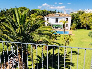 Casa amb piscina en venda a San Pedro de Alcántara