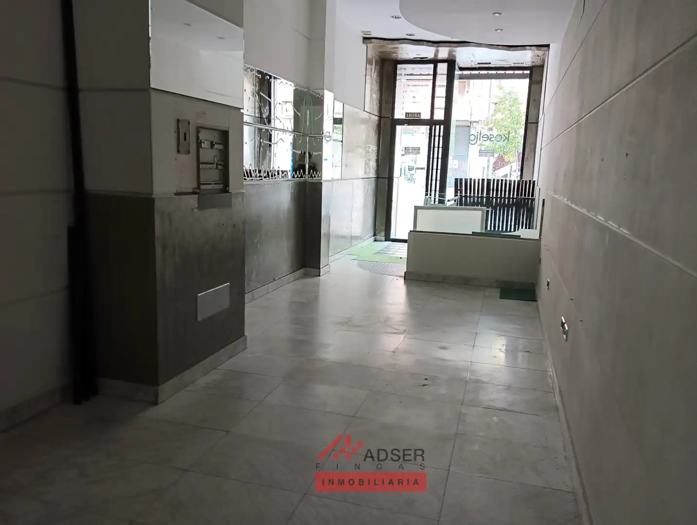 Local comercial de lloguer a Logroño - vara de rey, imagen 3