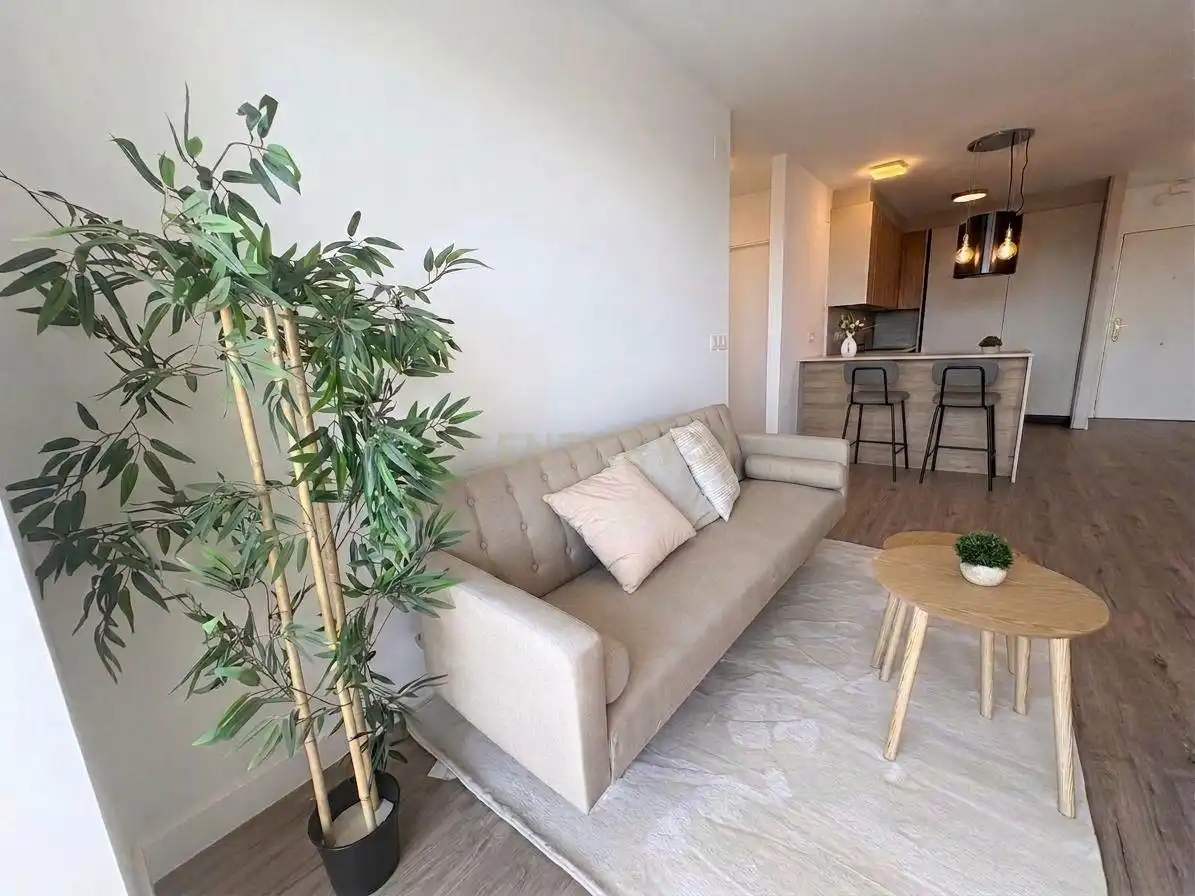 Sala d'estar de Apartament en venda en Mijas amb Forn, Alarma i Piscina comunitària