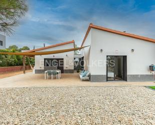 Exterior view of House or chalet for sale in Sant Quirze del Vallès  with Air Conditioner, Heating and Private garden