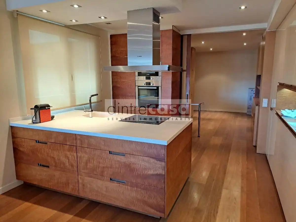 Küche von Loft zum Verkauf in Barcelona mit Heizung und Ofen