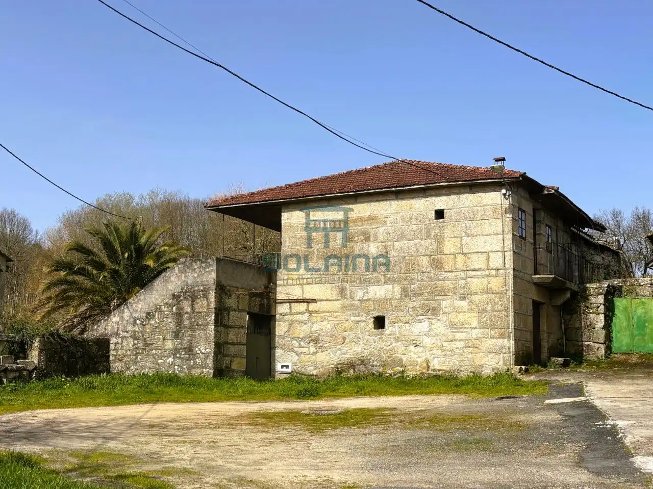 Casa amb jardí en venda a Amoeiro