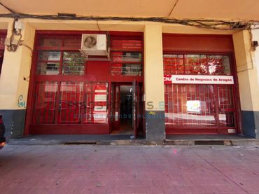 Local comercial en venda a Calle Maria Moliner 20