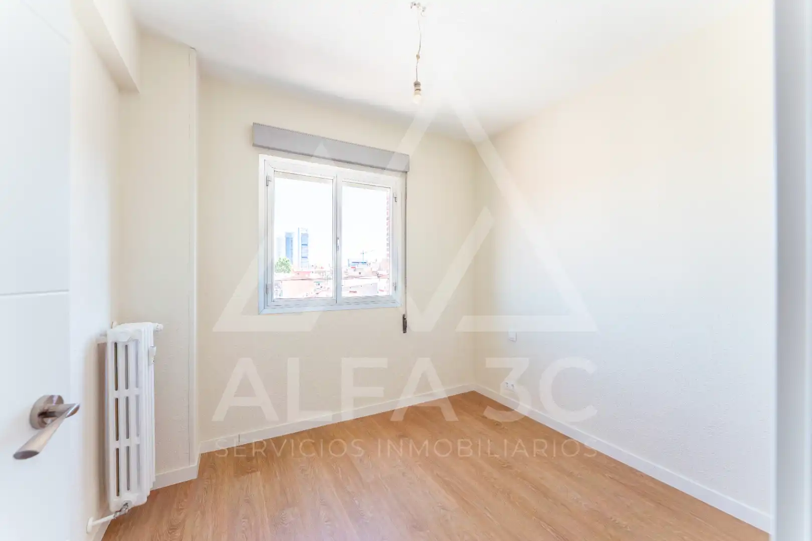 Bedroom of Flat for sale in Madrid  with Terrace