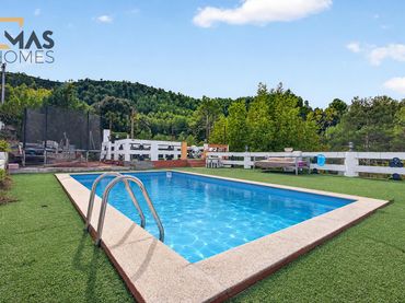 Casa amb piscina en venda a Urbanitzacio Marquet Carrer 20