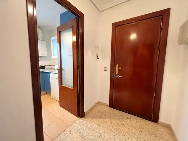 Wohnung zur Miete in Sevilla mit Klimaanlage, Terrasse und Möbliert