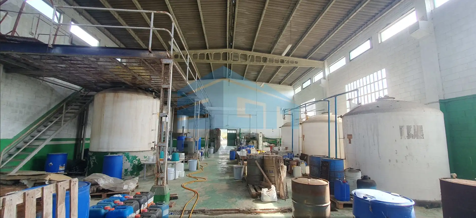 Industrial buildings for sale in Melide