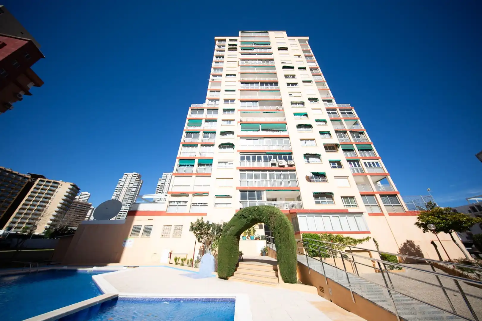 Apartamento con piscina en venta en Levante Alto, imagen 16