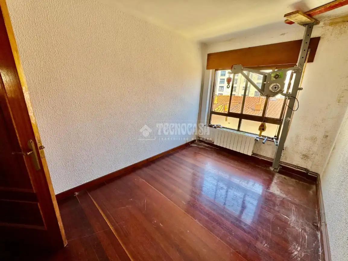 Habitación de Piso en venta en El Astillero   con Calefacción y Parquet