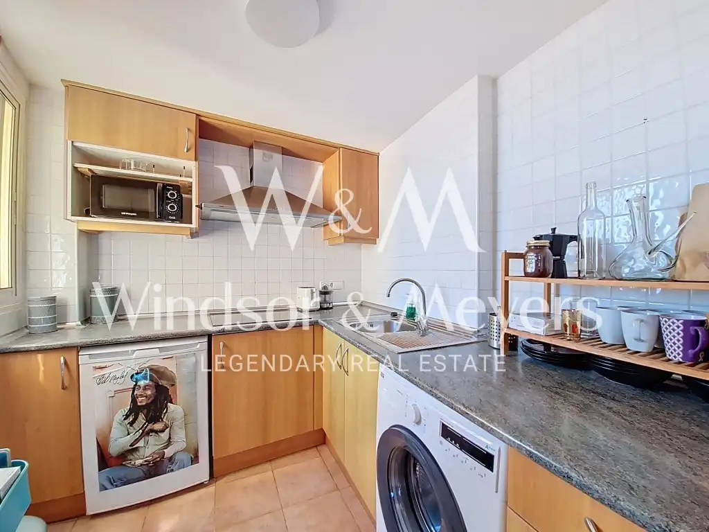 Cocina de Apartamento en venta en Santa Eulària des Riu con Aire acondicionado, Amueblado y Piscina comunitaria