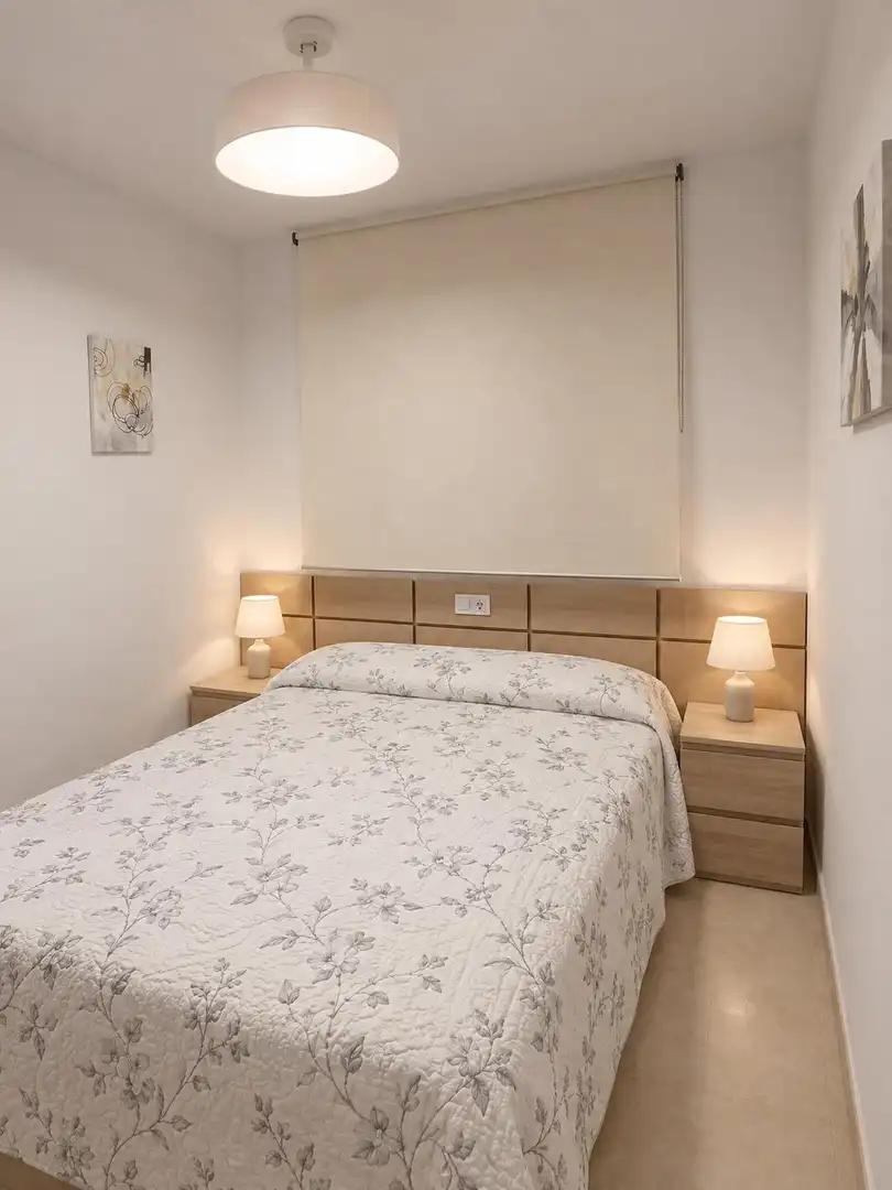 Dormitori de Apartament de lloguer en Cabanes amb Piscina comunitària