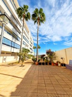 Vista exterior de Pis de lloguer en Marbella amb Terrassa, Moblat i Forn