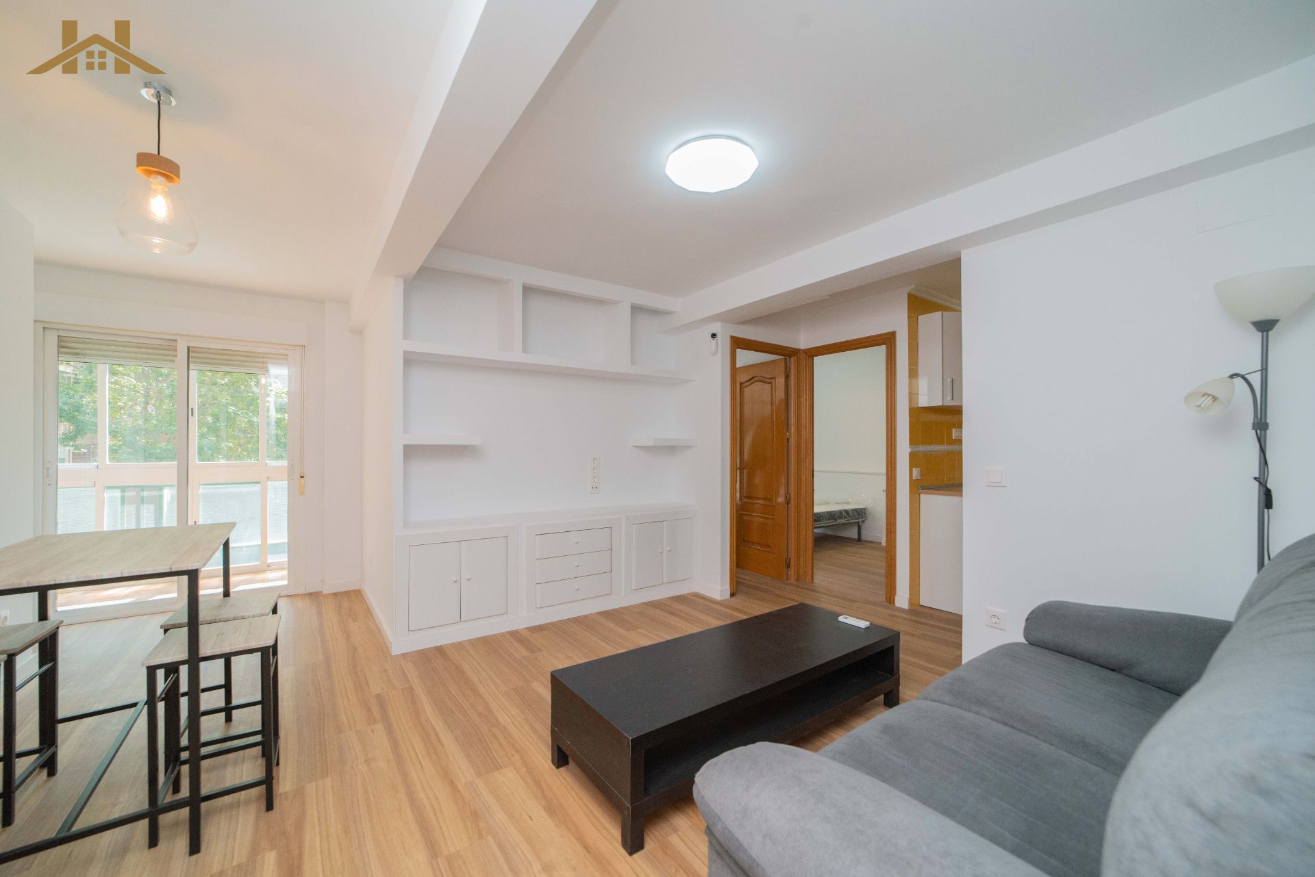 Sala d'estar de Pis en venda en Leganés amb Aire condicionat, Terrassa i Moblat