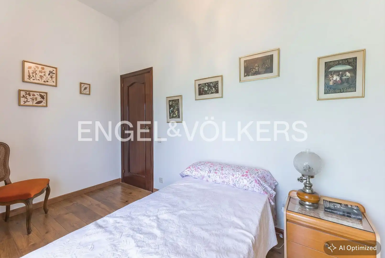 Schlafzimmer von Country house zum Verkauf in Barcelona mit Heizung, Parkett und Terrasse