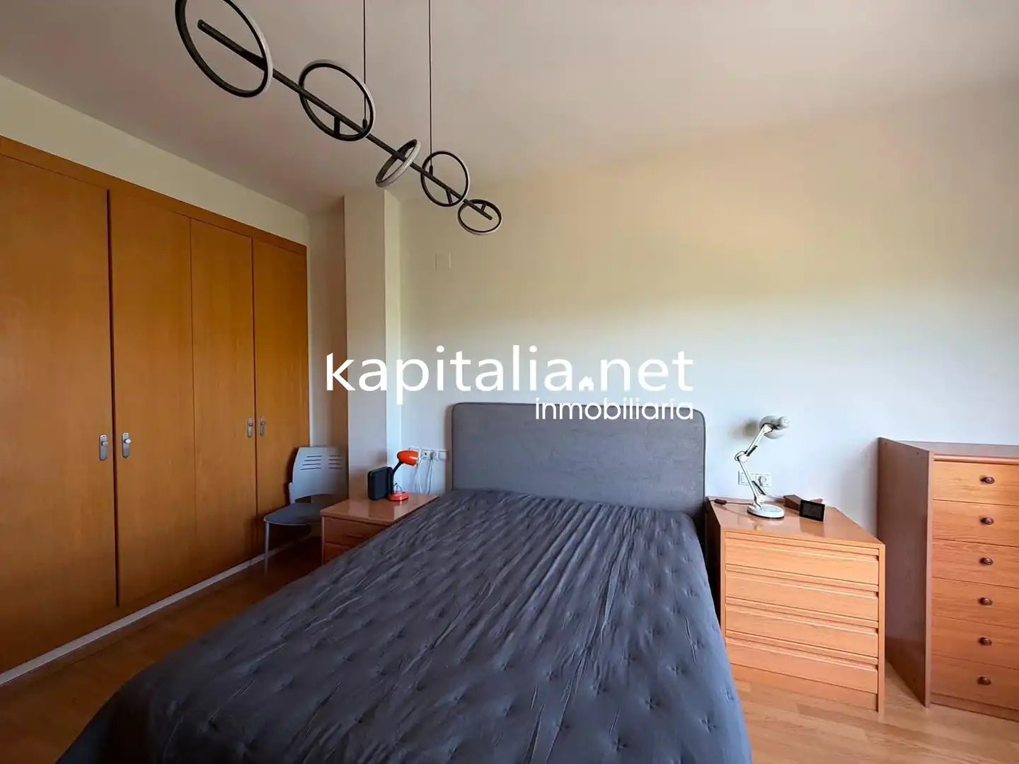 Schlafzimmer von Dachboden zum Verkauf in Cocentaina mit Klimaanlage, Terrasse und Möbliert