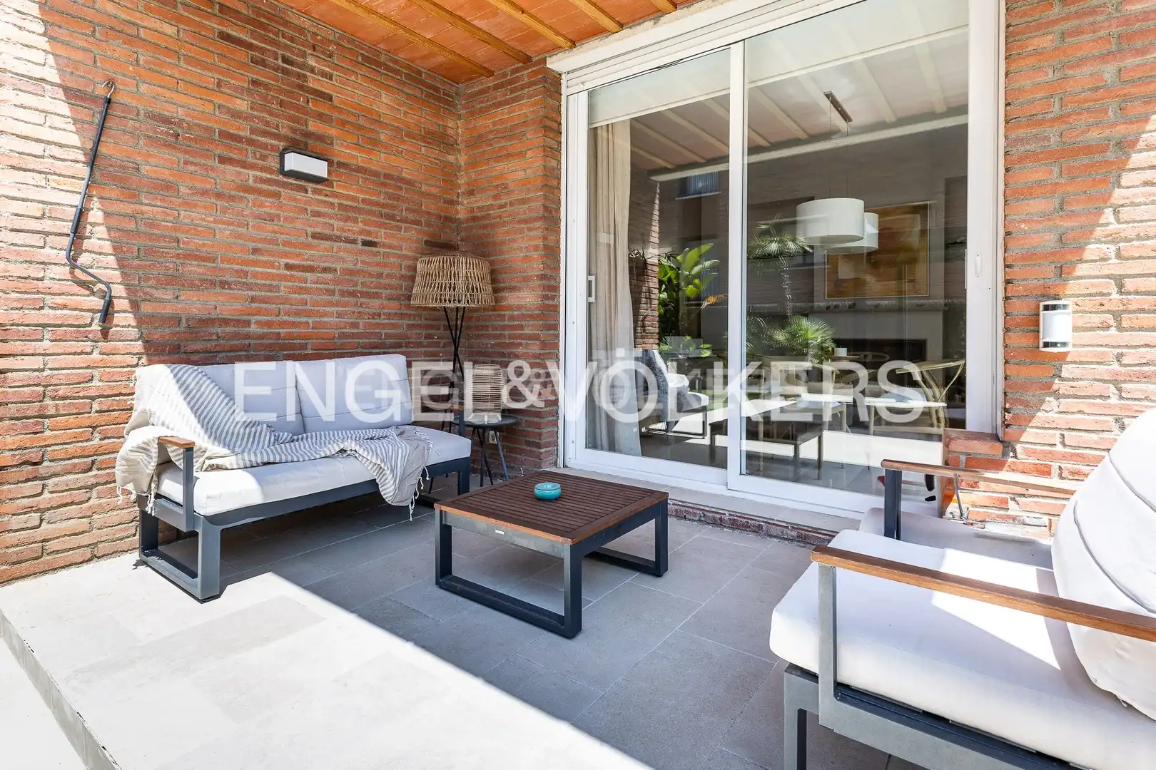 Terraza de Casa o chalet en venta en El Masnou con Aire acondicionado, Calefacción y Jardín privado