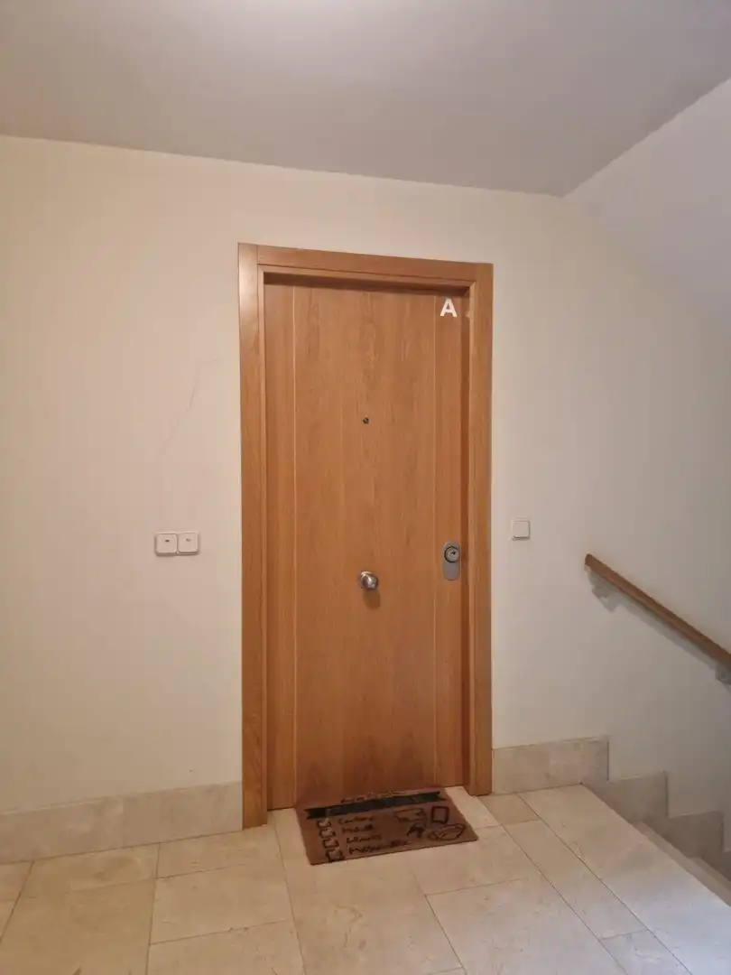 Piso en venta en Torrecaballeros con Calefacción y Amueblado